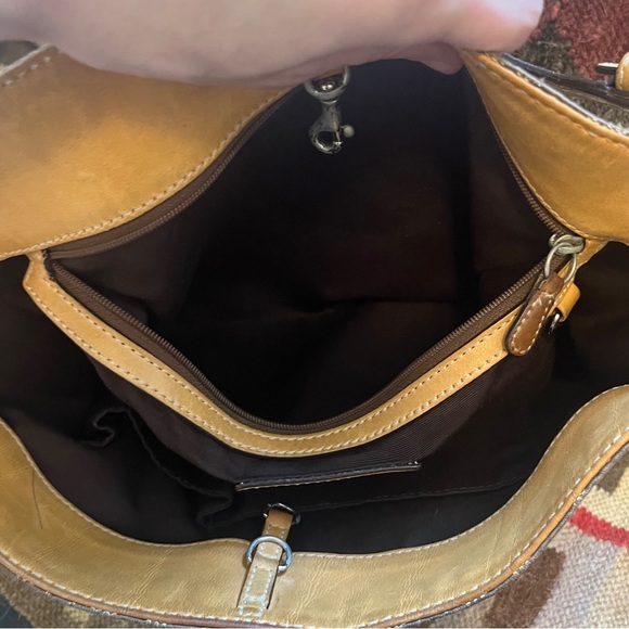 Coach • brown leather & woven adjustable shoulder bag with classic “C” allover - Picture 14 of 16